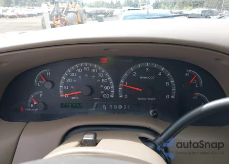 2003 Ford F-150 Lariat/Xlt из США, поврежденный, VIN 1FTRW08L93KB07917